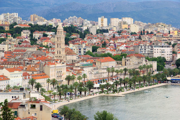 Сплитски хулигани напали туристе црне боје коже