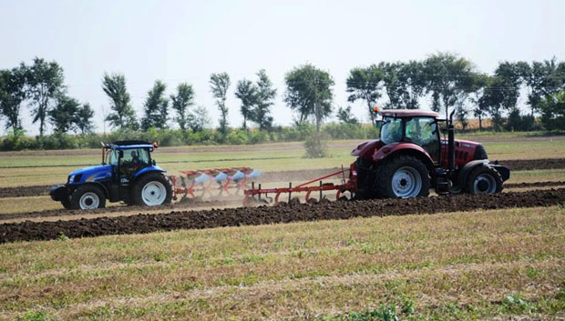 На јединствену манифестацију долазе трактористи из свих крајева земље