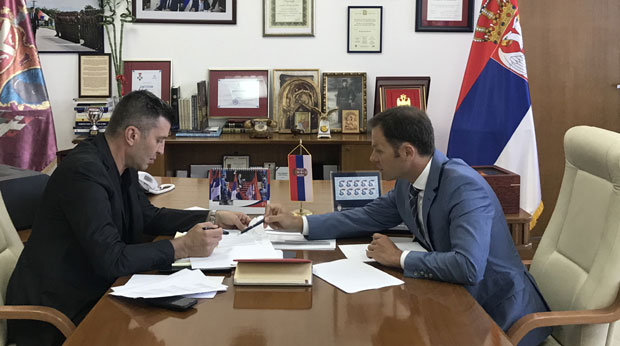 Почели преговори око минималца