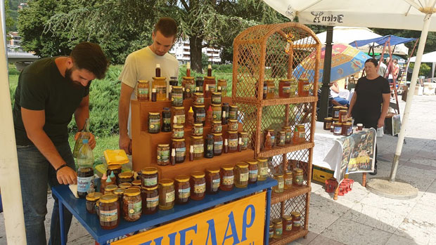 Воћари ће штитити пчеле