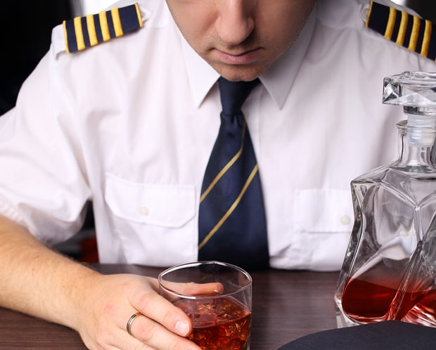 Пилот ухапшен због алкохола, лет отказан