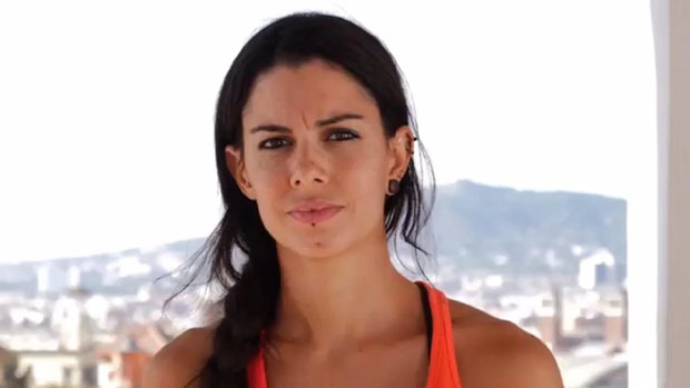 БРИТАНСКА НАУЧНИЦА ПРОНАЂЕНА МРТВА: Нашли је на дну провалије, у њеној соби трагови крви (ВИДЕО)