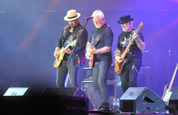 Легендарни хитови у Старчеву