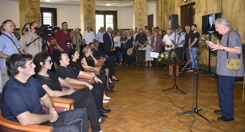 ОДРЖАНА КОМЕМОРАЦИЈА СВЕТИСЛАВУ ВУКОВИЋУ: Одлазак господина песника