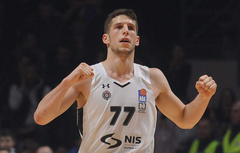 Нови уговор и одлазак на позајмицу за Алексеја Николића