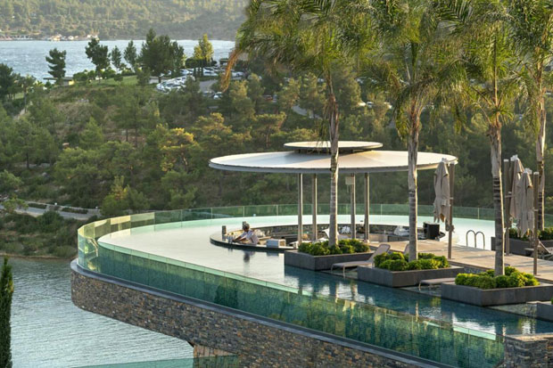 РАЗМАЗИТЕ СВА ЧУЛА ОВОГ ЛЕТА: Добро дошли у један од најлуксузнијих хотела у Турској