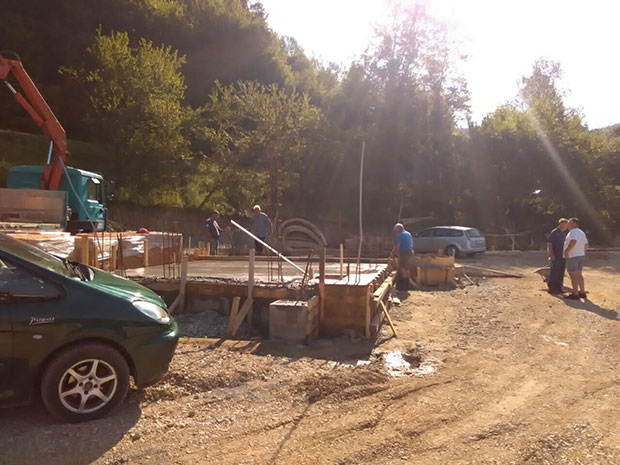 У Горњој Борини ниче Јустинова богомоља