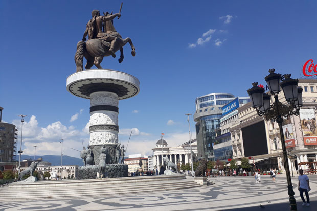 АФЕРОМ „РЕКЕТ“ СНАЖНО УЗДРМАНА ВЛАСТ СЕВЕРНЕ МАКЕДОНИЈЕ: Заев одбацује „везу“ са уцењивачем