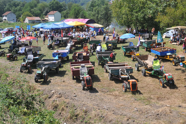 Све чари Фрезијаде