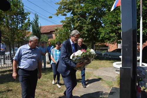 ОБЕЛЕЖЕНА 16. ГОДИШЊИЦА ЗЛОЧИНА У ГОРАЖДЕВЦУ: Ране незацељене, убице без казне