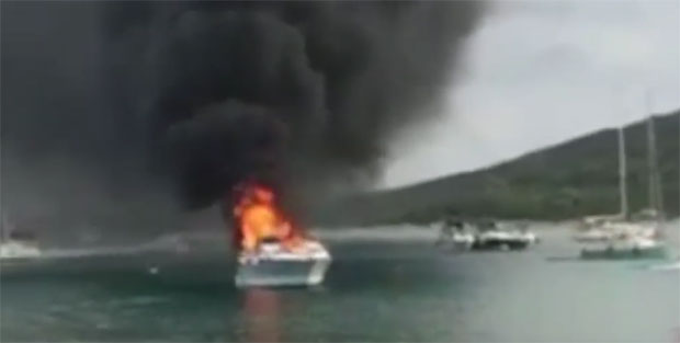 ДРАМА НА ЈАДРАНУ: Запалила се јахта са брачним паром и дететом (ВИДЕО)