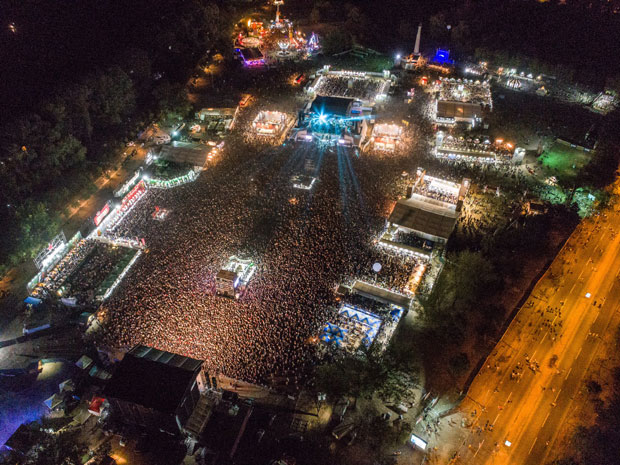 Мере буку током фестивала на Ушћу 
