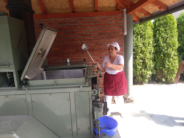 Здрава храна из воденице и казана (ФОТО)