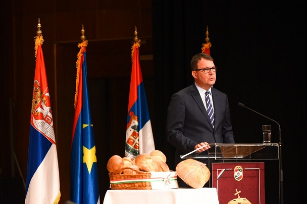 НАЦИОНАЛНИ ПРАЗНИК МАЂАРСКЕ МАЊИНЕ: Следимо узоре који нас спајају