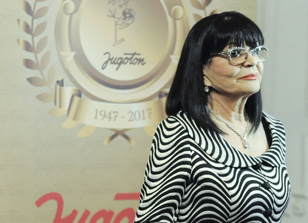 Оперисана Нада Обрић