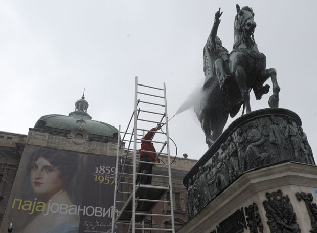 Чисте и споменик Кнезу Михаилу