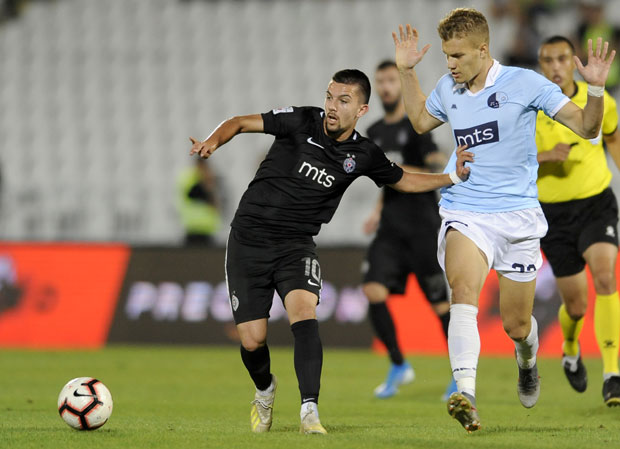 ГЛЕДАМО СВЕ ВИШЕ ГОЛОВА: Овогодишњу Линглонг Суперлигу Србије обележила рекордна ефикасност на старту