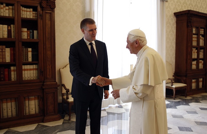 ИГРЕ ЦРНЕ ГОРЕ И СВЕТЕ СТОЛИЦЕ УГРОЗИЛЕ ПРАВОСЛАВЉЕ: Римокатолицима гарантована имовина 2012