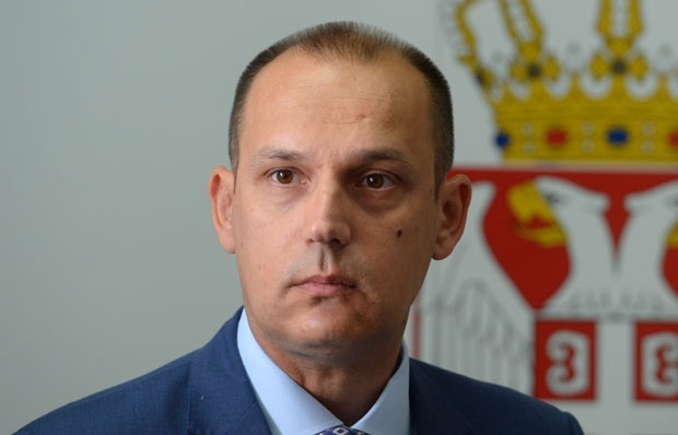 Лончар: Повећање плата у здравству добра вест за државу