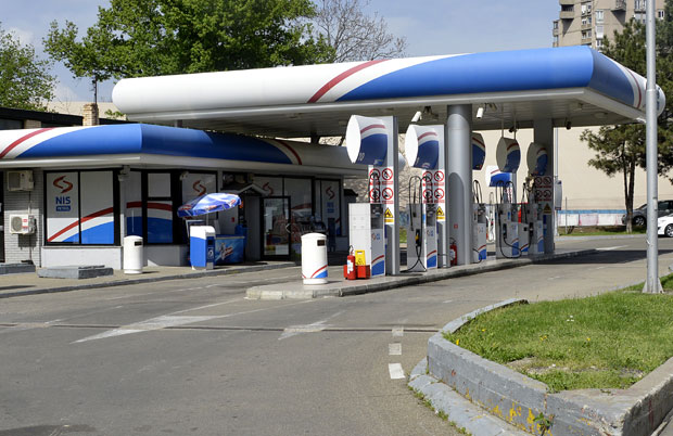 Гориво обориле берзе