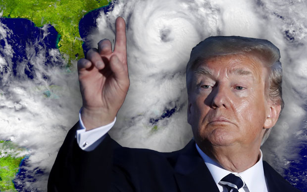 Трамп негира да је хтео нуклеарном бомбом да гађа урагане