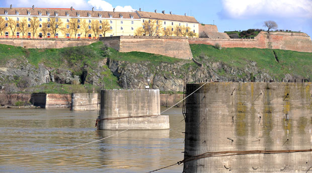 Дунав чека нову ћуприју на стубовима Франца Јозефа