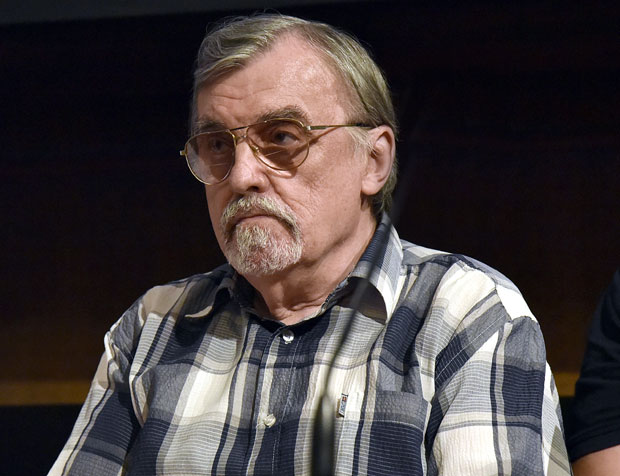 Филмска критика: Атмосфера и апсурди града у ноћи