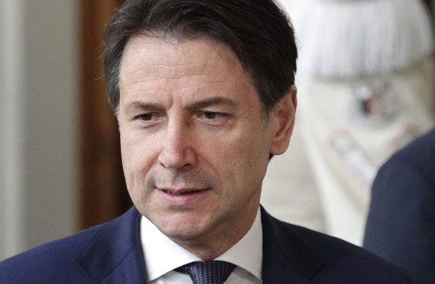 ВАРНИЦЕ МЕЂУ САВЕЗНИЦИМА - Делрио: Конте греши ако мисли да може сам