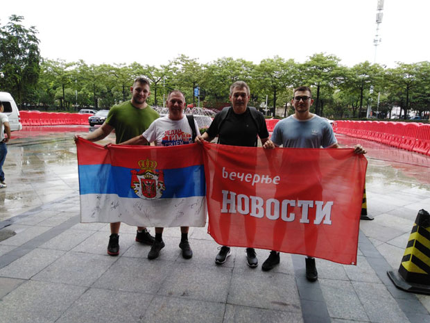 ПРЕКО ПОЛА СВЕТА ЗБОГ ОРЛОВА: Навијачи Србије стижу у Фошан са свих страна света 