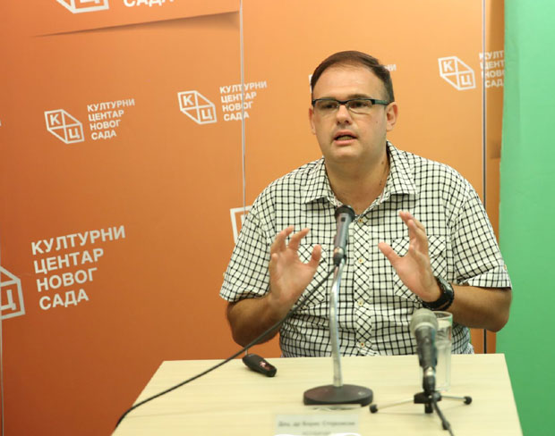 ЈУНАК КОЈИ ЈЕ ТРАГАО ЗА СВЕТИМ ГРАЛОМ: У КЦНС одржано предавање о настанку и трајању легенде о велшком краљу Артуру 