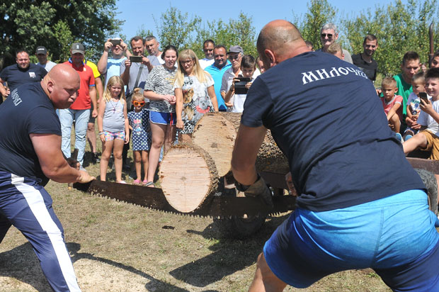 СЕЋАЊЕ НА ВОЖДОВОГ САБОРЦА: У селу Цветке код Краљева одржани седми по реду „Курсулини дани“ (Фото)