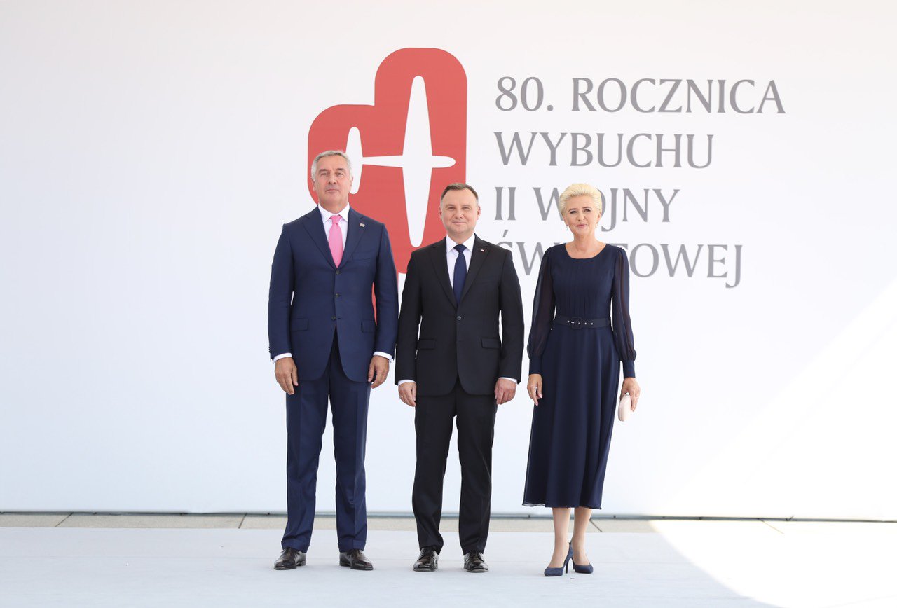 МИЛО ЂУКАНОВИЋ У ВАРШАВИ: Сећање на жртве, опомена за будућност