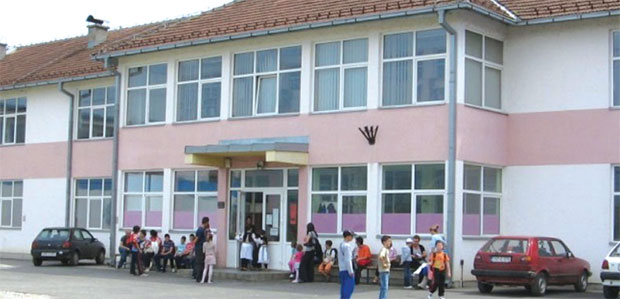 МИЛИОНИ ЗА ШКОЛЕ: Улагања у обнову и опремање образовних установа у Зворнику