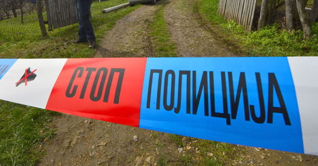 Пуцао на бившу, па себи пресудио