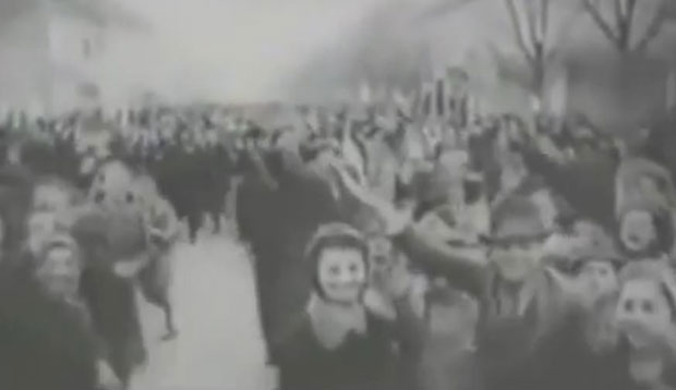 СНИМАК ИЗ 1941. ДЕМАНТУЈЕ КИТАРОВИЋ: Ево како су се Хрвати (стварно) борили против нациста у Другом светском рату! (ВИДЕО)