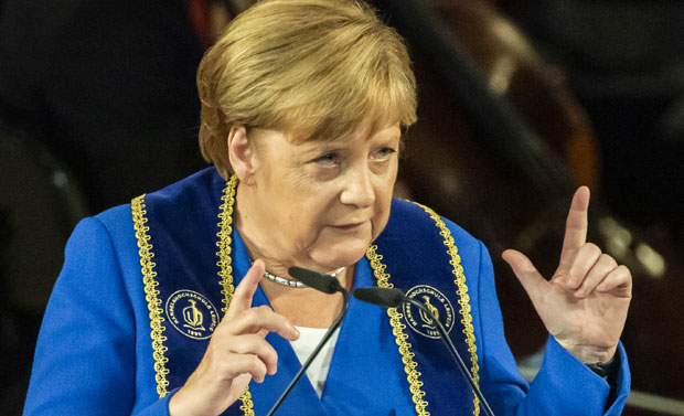 Странка Ангеле Меркел неће са десничарима
