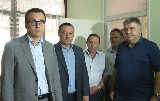 Амбуланте сметају онима којима смета српски народ
