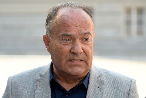 Шпијунка: Рибарско презиме 