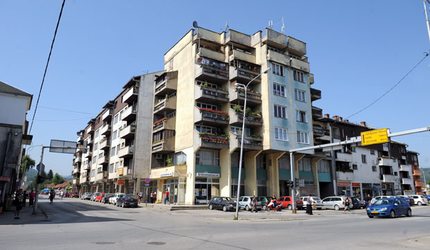 ПОСЛЕДИЦЕ НАТО БОМБАРДОВАЊА: Више од 400 Братунчана преминуло од карцинома