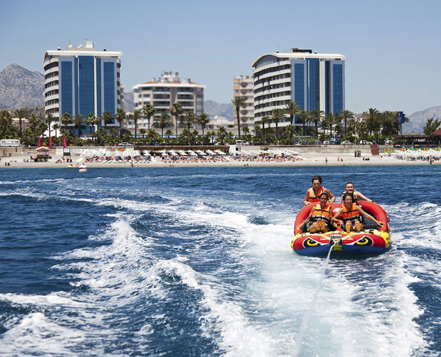 ЛЕТО У ТУРСКОЈ И ДАЉЕ ТРАЈЕ: Септембар је идеално време за сунчану Анталију