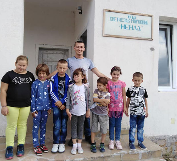 РАД ШКОЛЕ ОБНОВЉЕН ОПРАВДАНО: Ове године повећан број ђака у прокупачком удаљеном селу Товрљану