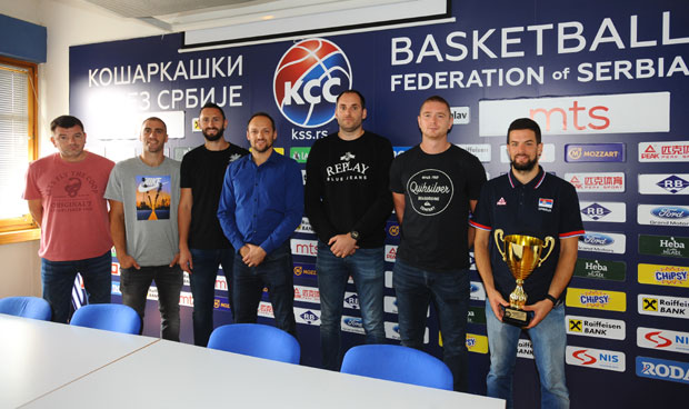 ДОМИНАЦИЈА НЕ ПРЕСТАЈЕ: Српски баскеташи прославили освајање европског злата