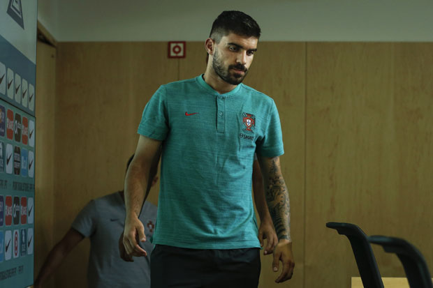 РУБЕН НЕВЕШ ПРЕД ГОСТОВАЊЕ ОРЛОВИМА: Знамо да је Србија јака