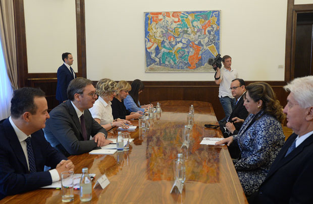 Вучић и Дачић са министарком Гватемале: Захвалност истинском пријатељу на чврстој подршци