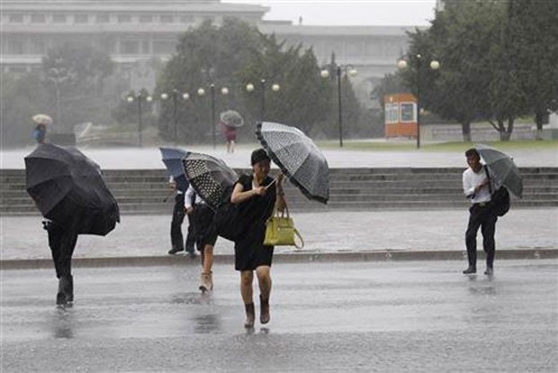 Снажан тајфун погодио Јужну Кореју, погинула једна особа