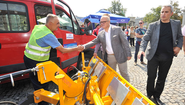 ЗАХВАЛНОСТ ЗА ПРЕДАН РАД: Обележен Дан Комуналних делатности