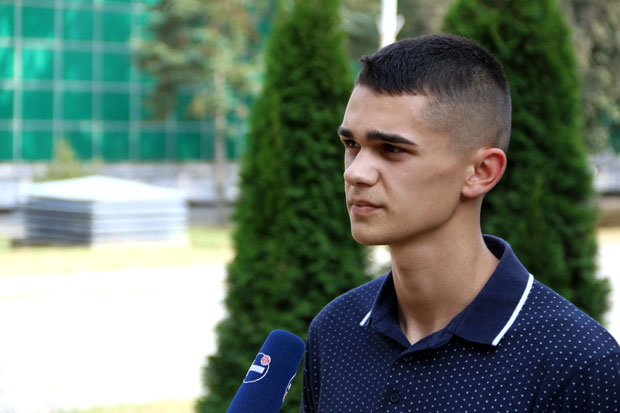 КАДЕТИ ВС ПОСЛЕ СКАНДАЛОЗНЕ ОДЛУКЕ ХРВАТСКЕ: Желели бисмо да се једног дана поклонимо жртвама Јасеновца 