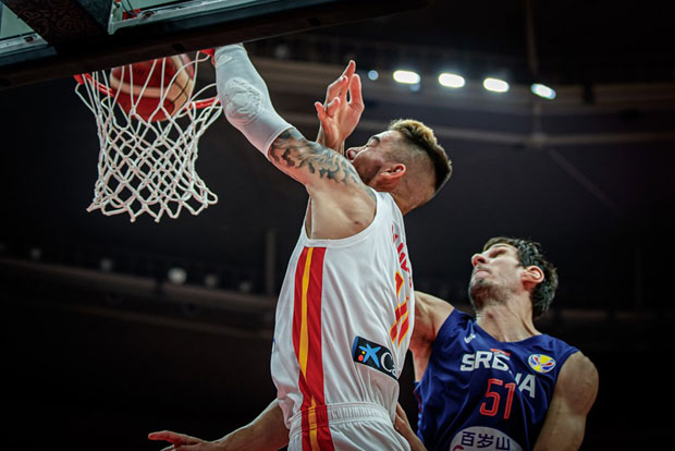 ПРВИ ПОРАЗ СРБИЈЕ У КИНИ: Богдановић недовољан за одличне Шпанце