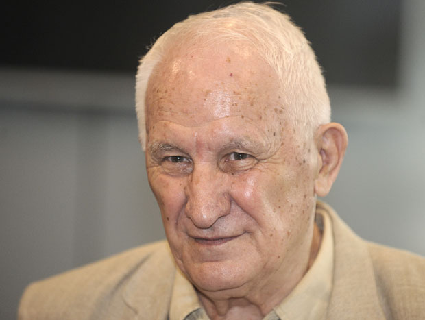 Награда Феликс Ромулијана Бећковићу и Ангелову