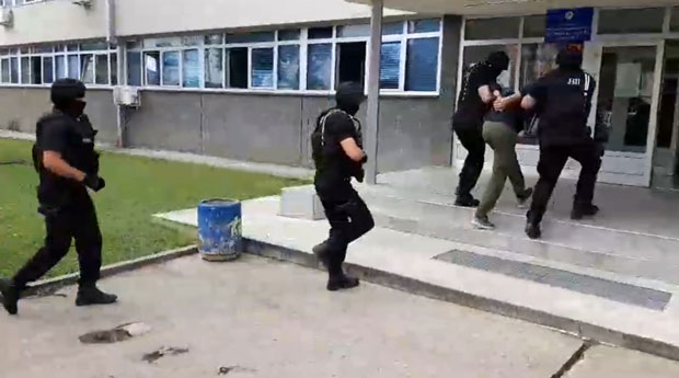 СУД ПОТВРДИО: Осумњичени да су продавали дрогу деци на журкама